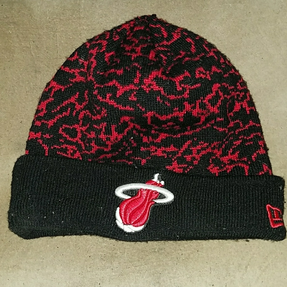 Mens authentic New Era NBA winter hat